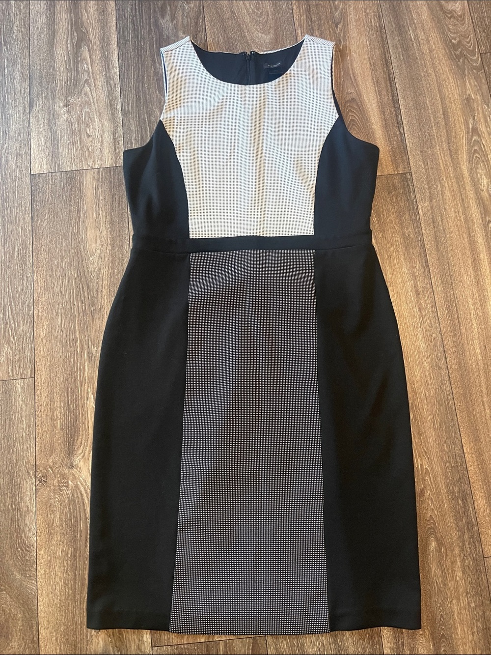Ann Taylor Sleeveless Black and Cream Colorblock Sheath Dress
